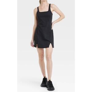 Slit active dress in a mini length black